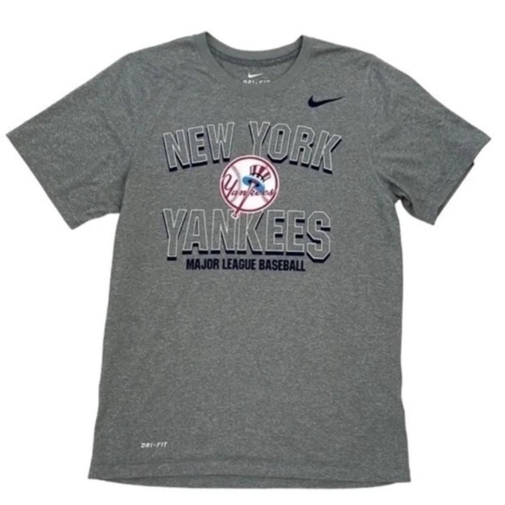 Nike New York Yankees Dri-Fit Shirt EUC